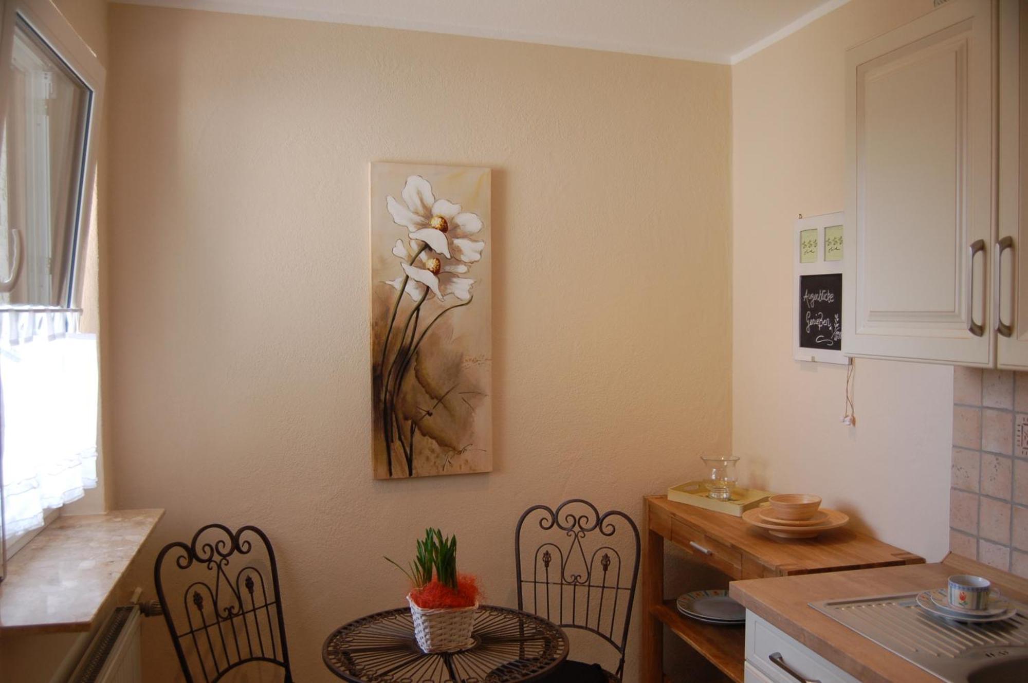 Hotel-Ferienwohnungen Cafe Maarblick Schalkenmehren Quarto foto